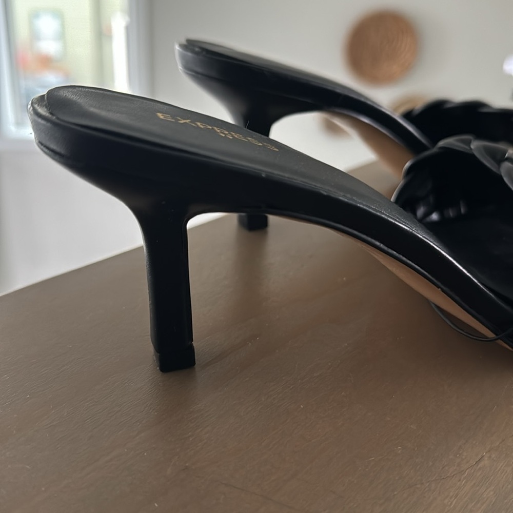 Express Quilted Square Toe Heeled Sandals - Picture 4 of 6